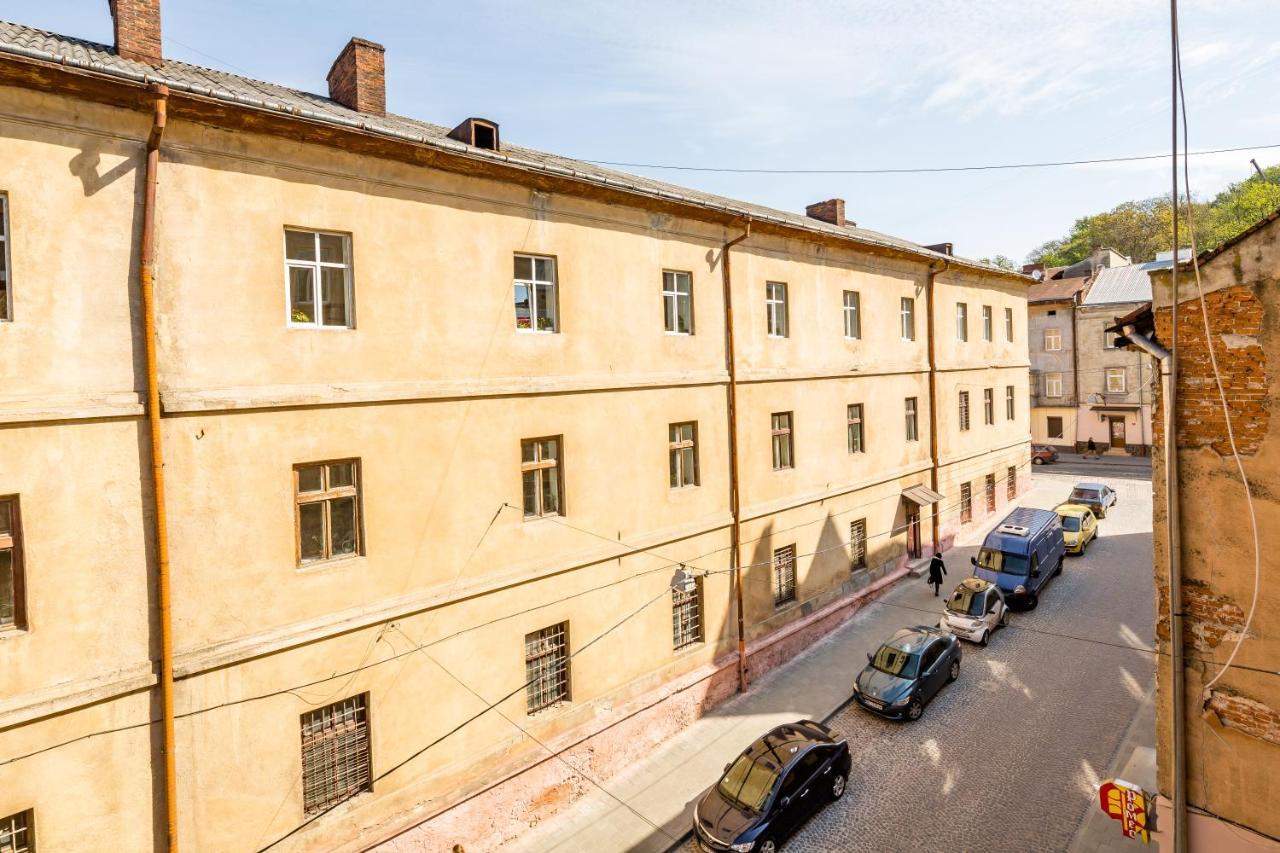 Medova Lägenhet Lviv Exteriör bild